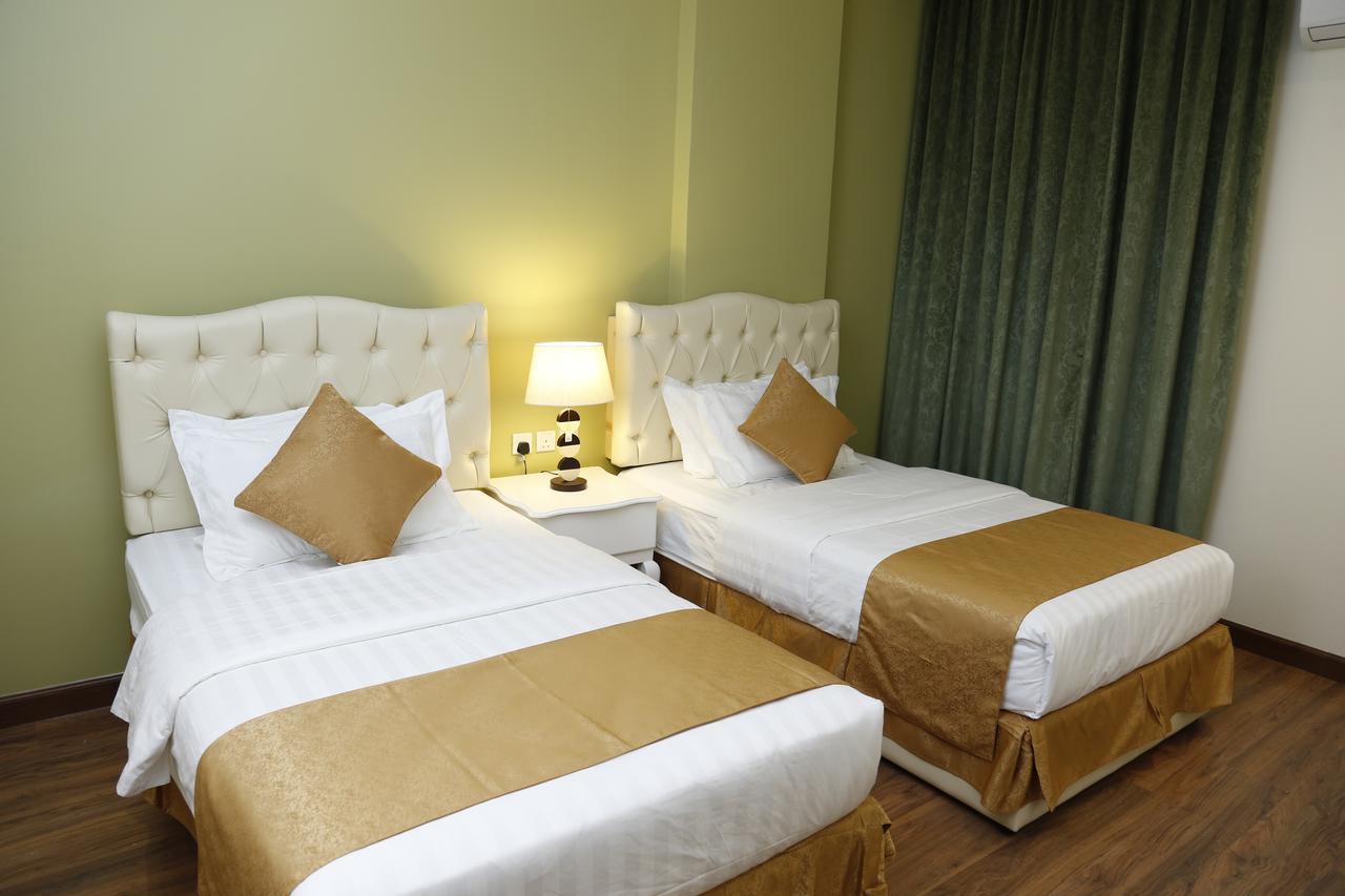 Flora Hotel Suite 2 فلورا2 للشقق المخدومة Рияд Екстериор снимка